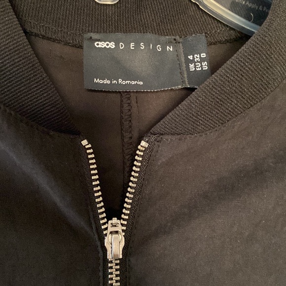 ASOS DESIGN zip front minimal romper in black cupro - Picture 5 of 6